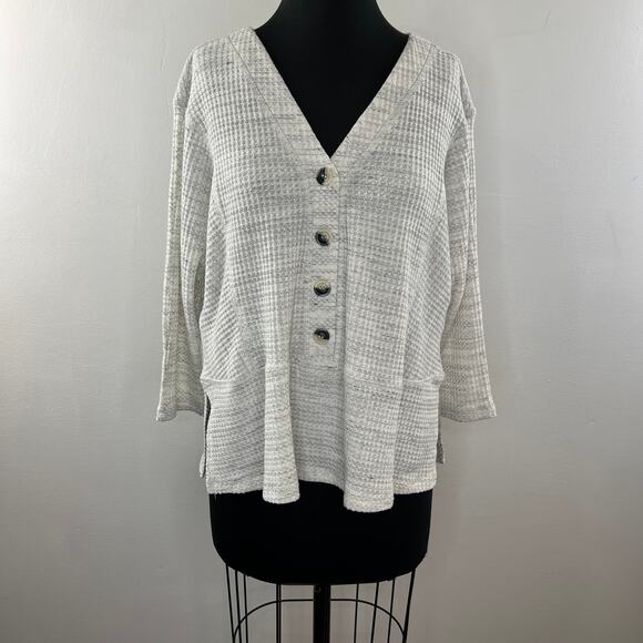 SUNDAY IN BROOKLYN Gray Waffle Knit V-Neck Button Front Pullover Sweater Size M - Picture 2 of 11